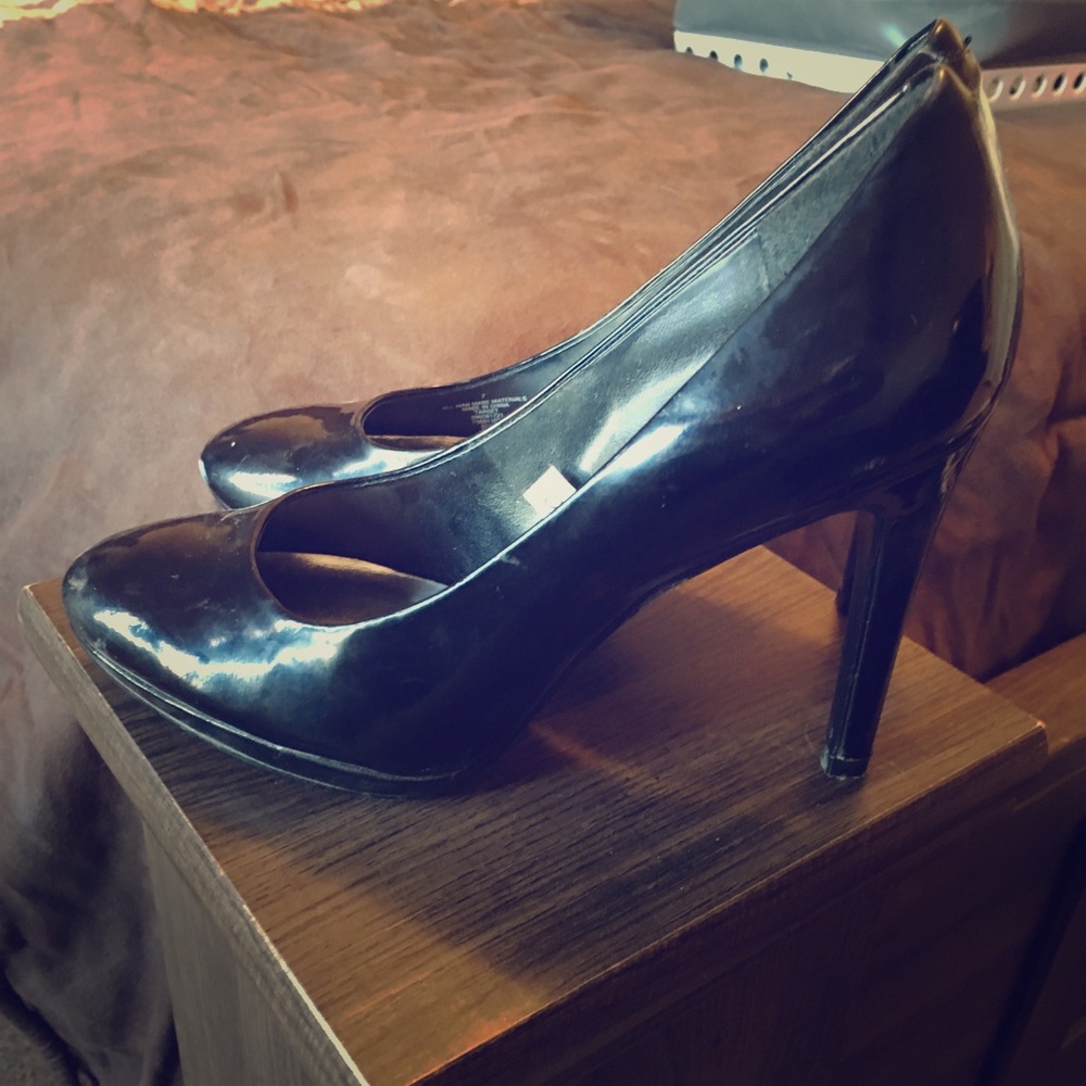 Mission black heels
